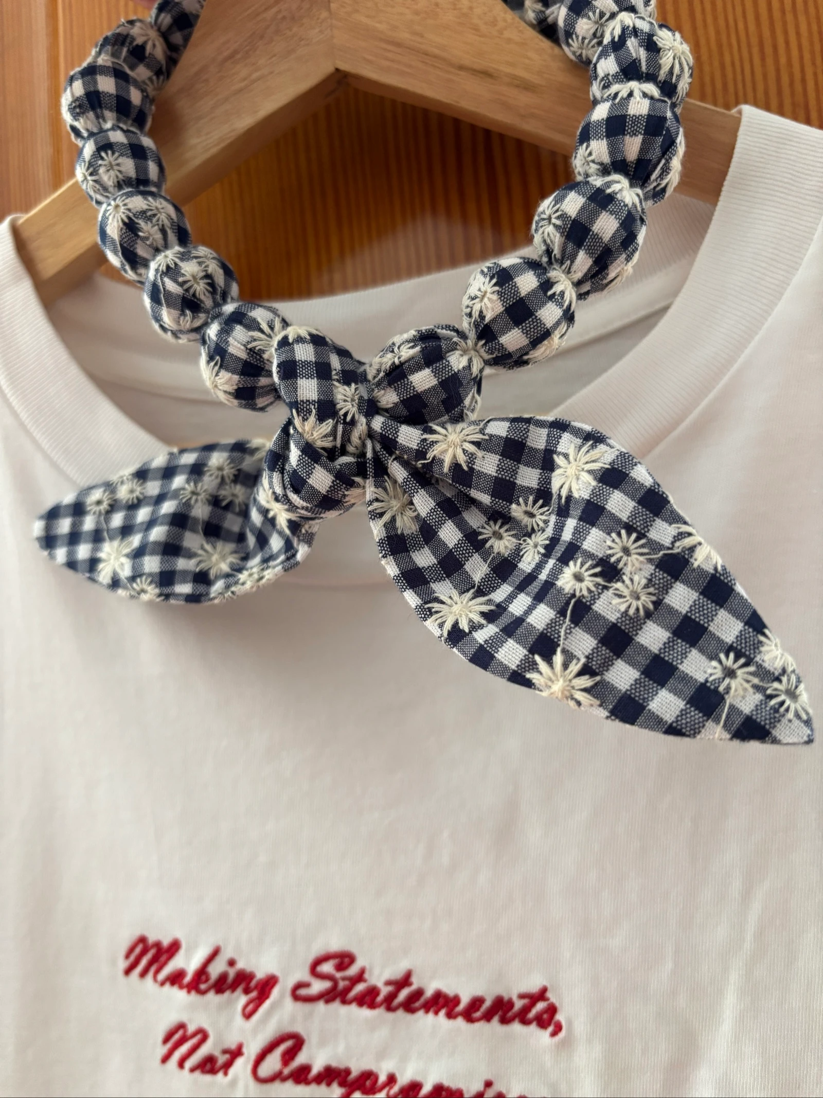 Collar tela estilo pañuelo estampado elegante